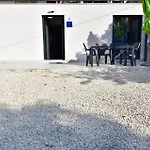 With Parking Space Plovanija, Istria - Sredisnja Istra - 23660 Lägenhet Plovanija