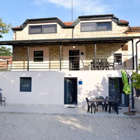 Apartamento With Parking Space Plovanija, Istria - Sredisnja Istra - 23660 Plovanija